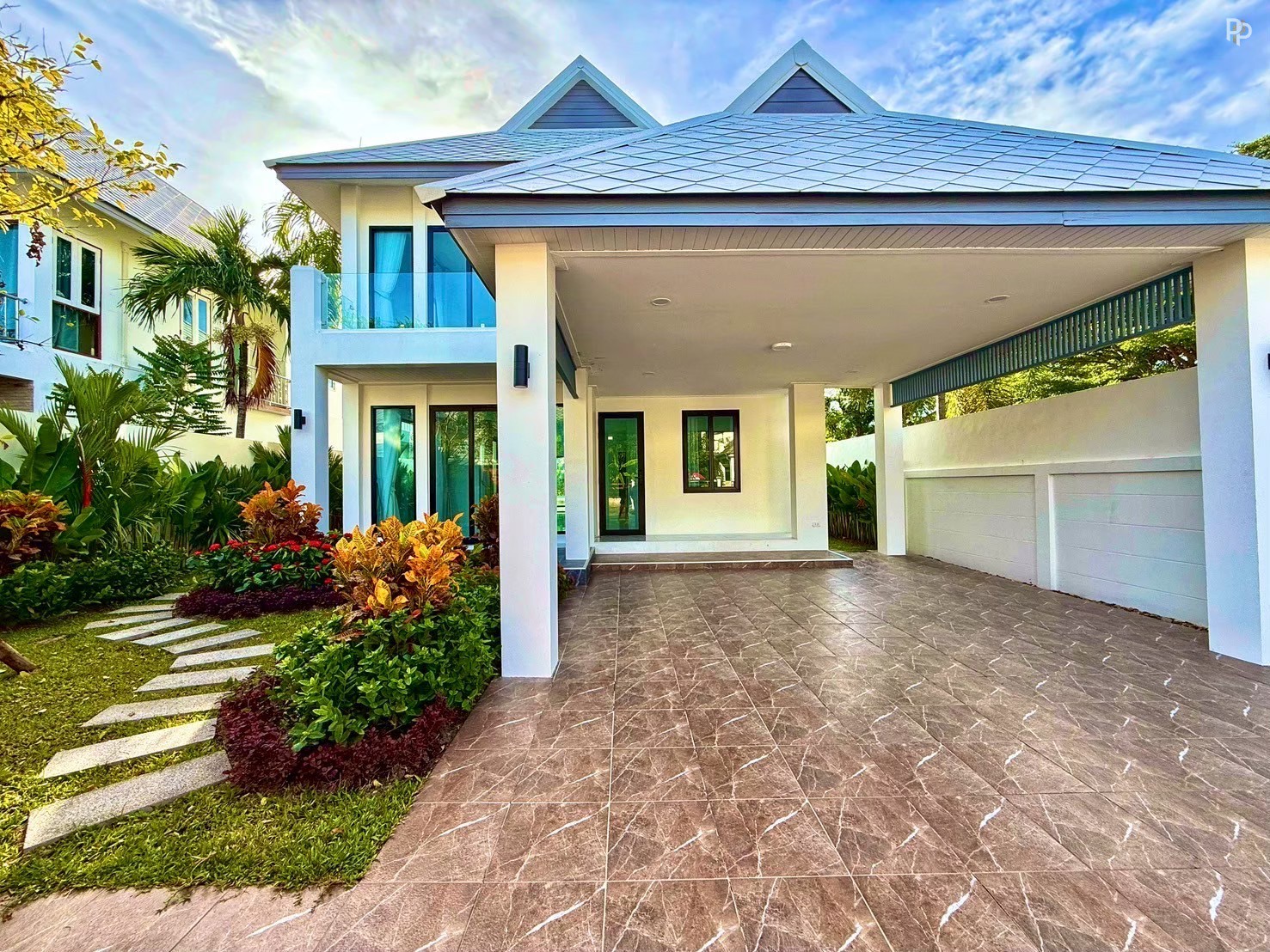 Suriyaporn Place Villla - Image 1