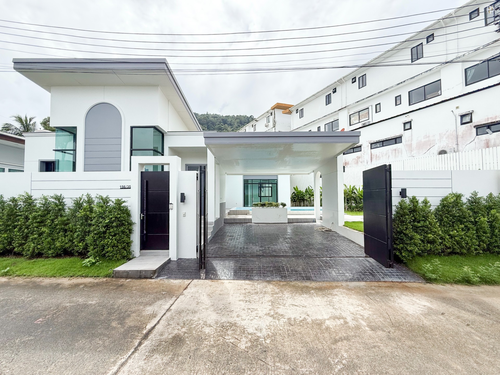 พูลวิลล่าส่วนตัว - Image 1