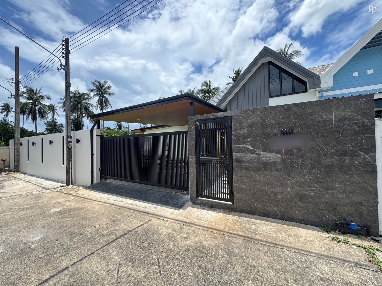 Phromphan Pa Khlok Village - Image 1